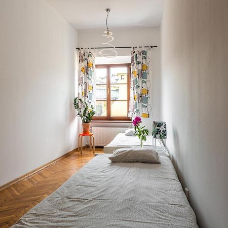 Family Apartament Krakau Buitenkant foto